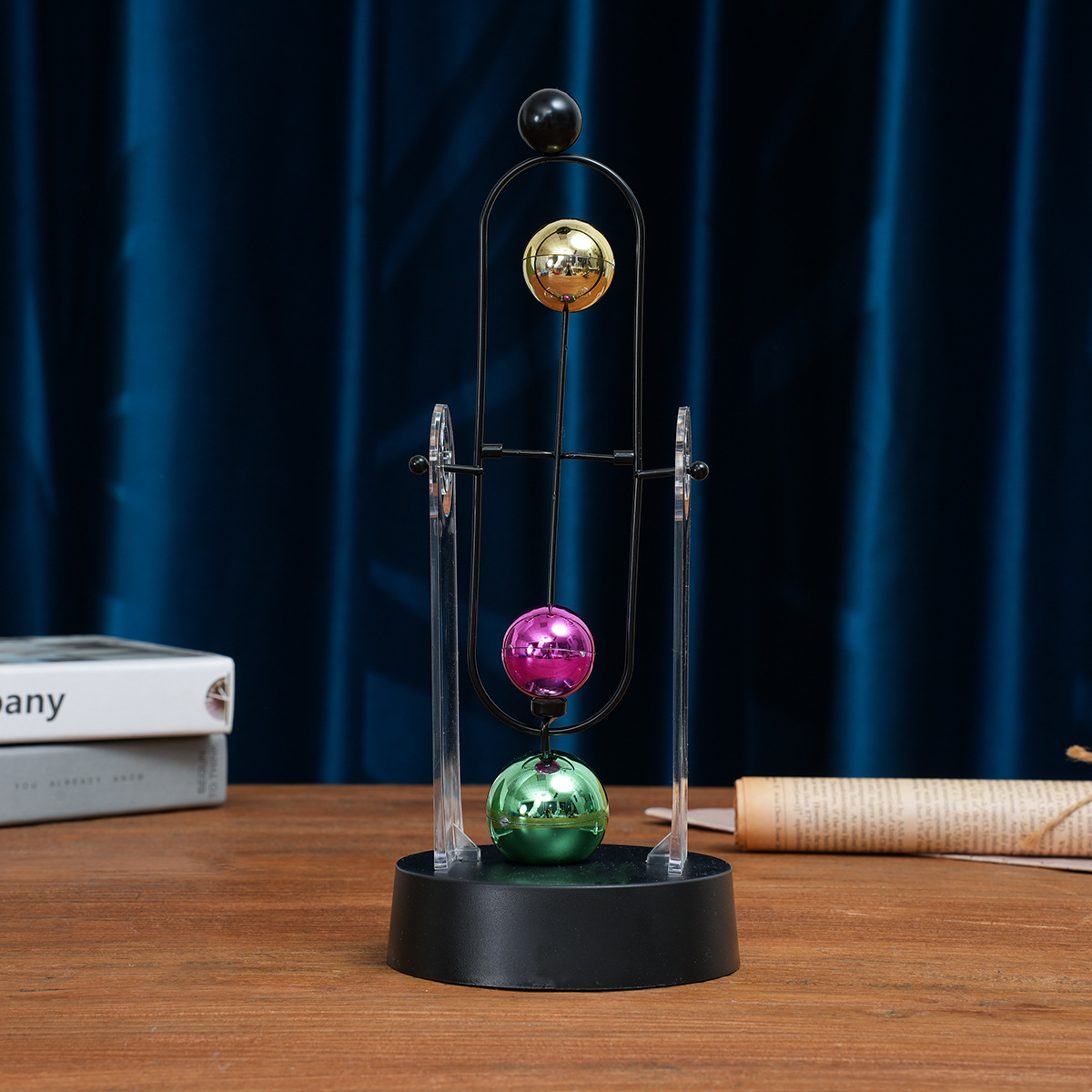 Newton Pendulum Perpetual Moti - Office Furniture At Home 评论和价格